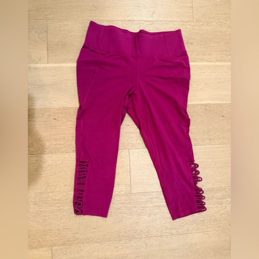 Livi Active Magenta Leggings
